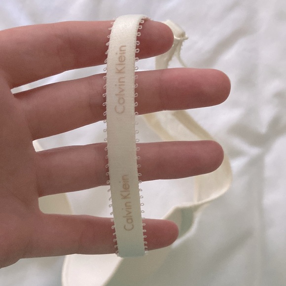 Calvin Klein Bra - Picture 4 of 7